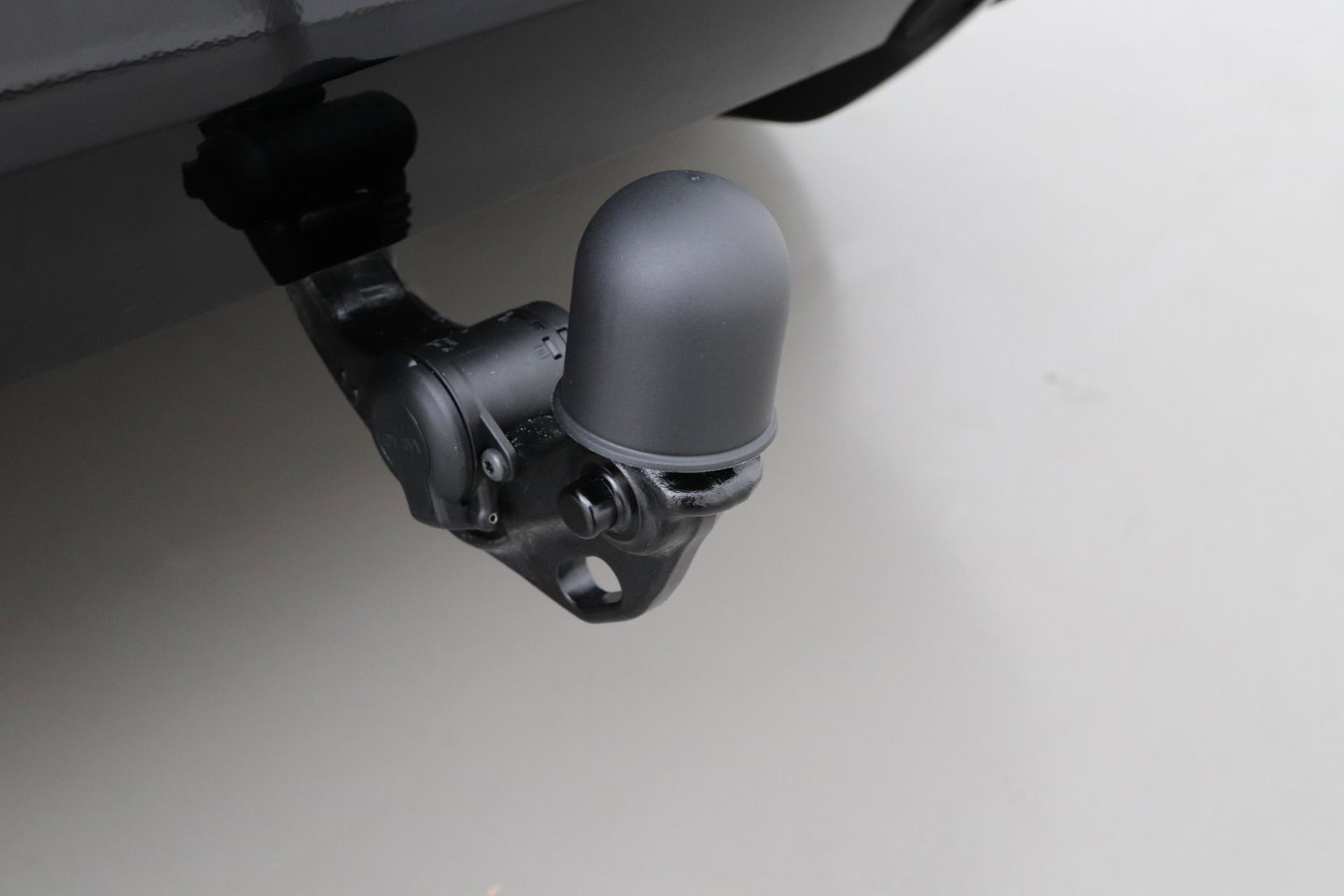 Volkswagen T-Roc 1.5 eTSI R-Line | ACC | Trekhaak | BLIS | Camera | Keyless Advanced | Stoel+Stuurverwarming | Getint glas