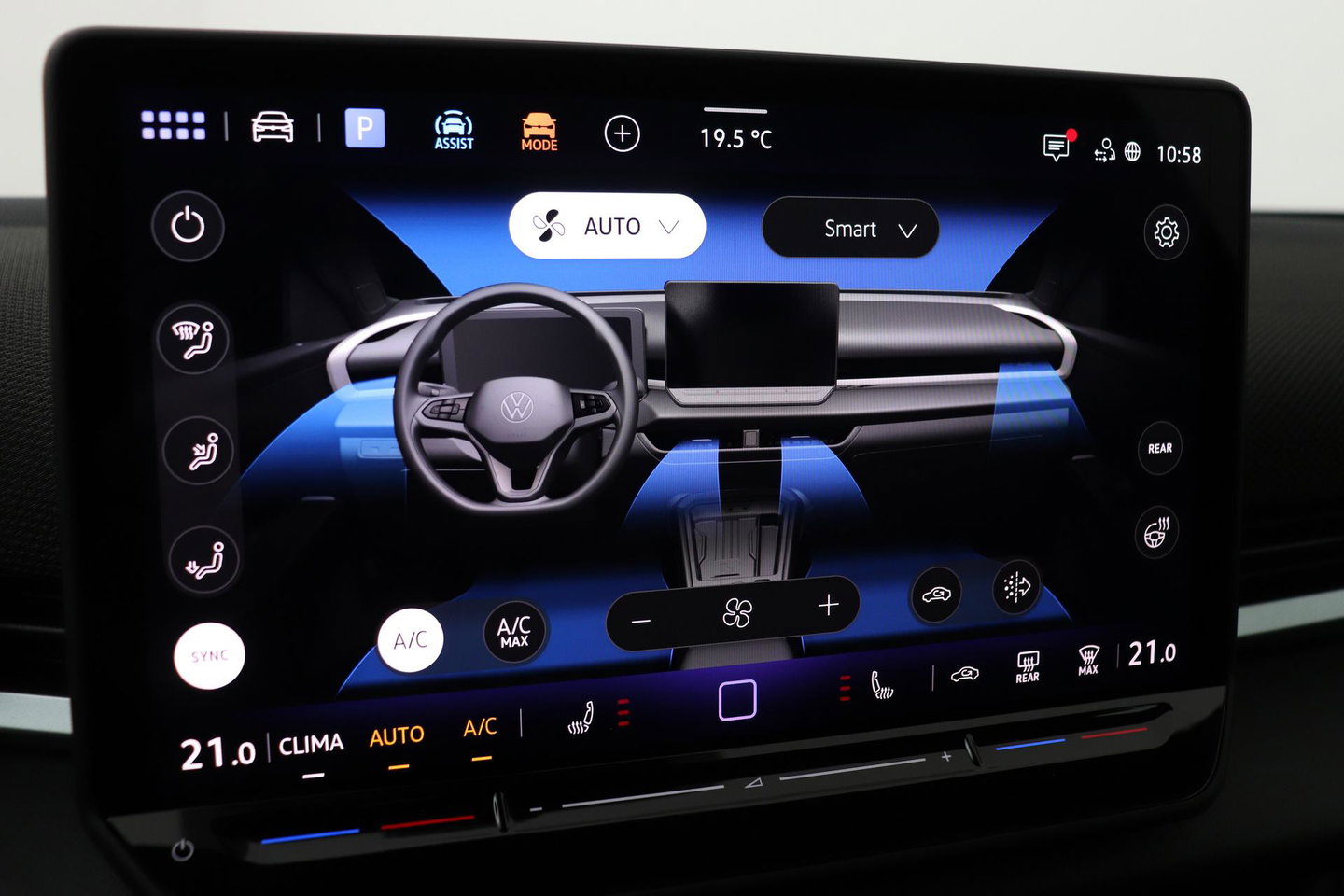 Volkswagen T-Roc 1.5 eTSI R-Line | ACC | Trekhaak | BLIS | Camera | Keyless Advanced | Stoel+Stuurverwarming | Getint glas