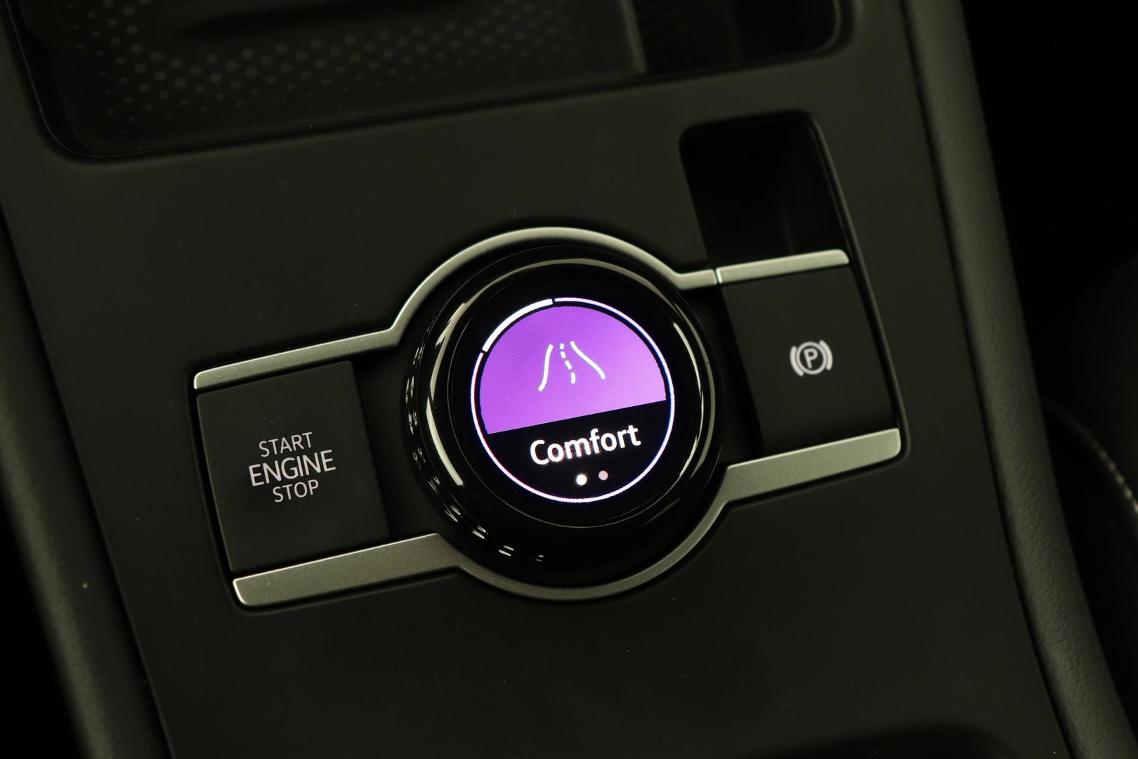 Volkswagen T-Roc 1.5 eTSI R-Line | ACC | Trekhaak | BLIS | Camera | Keyless Advanced | Stoel+Stuurverwarming | Getint glas