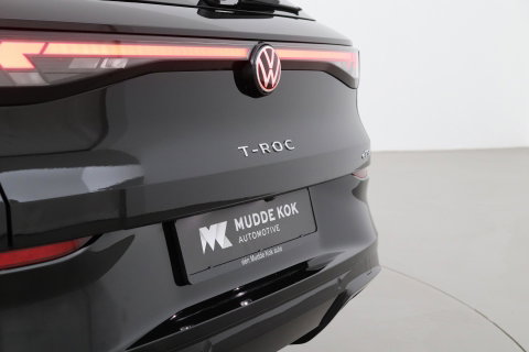 Volkswagen T-Roc 1.5 eTSI R-Line | ACC | Trekhaak | BLIS | Camera | Keyless Advanced | Stoel+Stuurverwarming | Getint glas