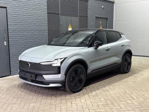 Volvo EX30 Cross Country Twin Motor Performance Ultra 69 kWh | Harman/Kardon | Panoramadak | 360° Camera | Warmtepomp | BLIS | Park Pilot Assist | Stoel+Stuurverwarming