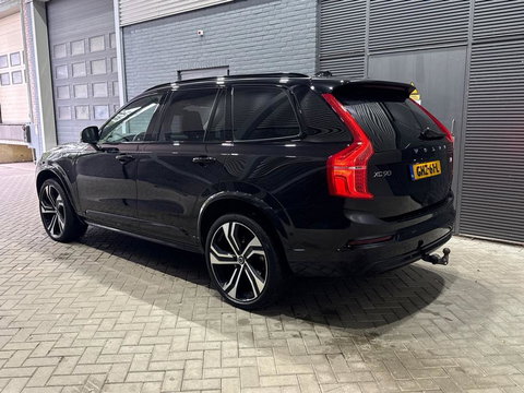 Volvo XC90 T8 Ultimate Dark | Bowers&Wilkins | Luchtvering | Panoramadak | Trekhaak | 360° Camera | Ventilatie+Massage | Head-Up | 22 Inch | ACC
