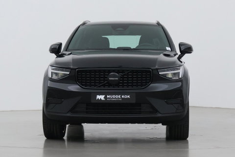 Volvo XC40 2.0 B3 Plus Black Edition | Harman/Kardon | Camera | Stoel+Stuurverwarming | Memory | Keyless | 20 Inch
