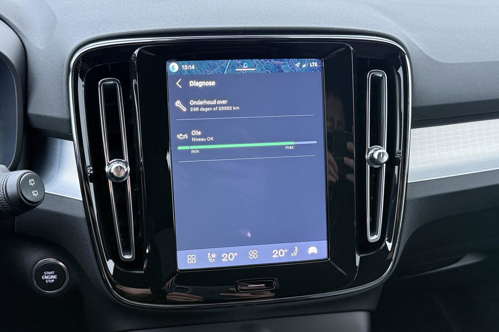 Volvo XC40 2.0 B3 Plus Black Edition | Harman/Kardon | Camera | Stoel+Stuurverwarming | Memory | Keyless | 20 Inch