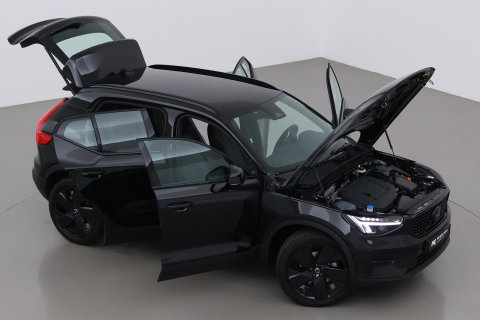 Volvo XC40 2.0 B3 Plus Black Edition | Harman/Kardon | Camera | Stoel+Stuurverwarming | Memory | Keyless | 20 Inch