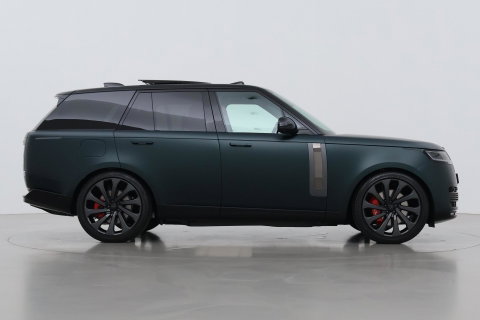 Land Rover Range Rover SV 3.0 P550e SV | British Racing Green Satin | Rear Seat Entertainment | 23 Inch | Meridian Signature | Body & Soul