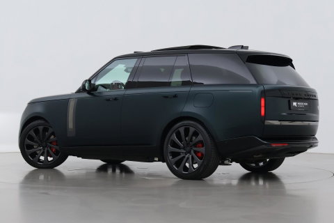 Land Rover Range Rover SV 3.0 P550e SV | British Racing Green Satin | Rear Seat Entertainment | 23 Inch | Meridian Signature | Body & Soul