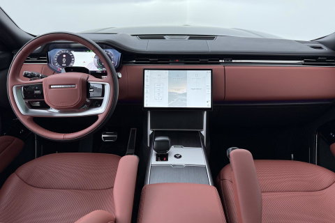 Land Rover Range Rover SV 3.0 P550e SV | British Racing Green Satin | Rear Seat Entertainment | 23 Inch | Meridian Signature | Body & Soul