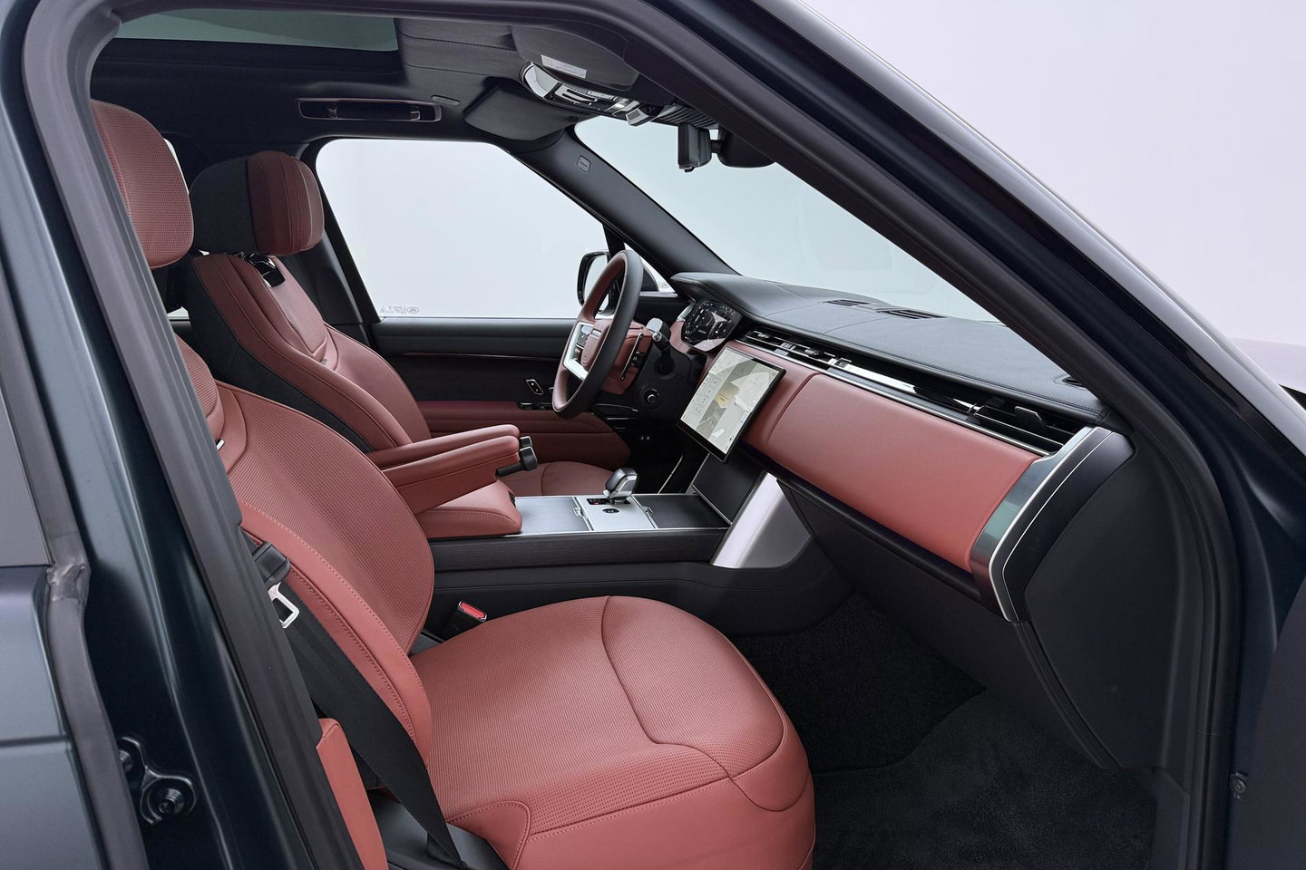 Land Rover Range Rover SV 3.0 P550e SV | British Racing Green Satin | Rear Seat Entertainment | 23 Inch | Meridian Signature | Body & Soul