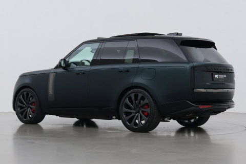 Land Rover Range Rover SV 3.0 P550e SV | British Racing Green Satin | Rear Seat Entertainment | 23 Inch | Meridian Signature | Body & Soul