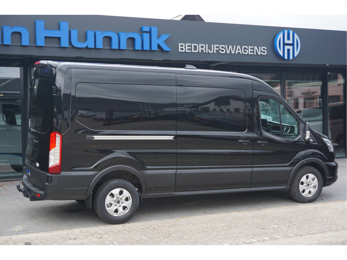 Ford Transit 350L L3H2 Limited AUT-8 165PK BPM VRIJ Navi, Adap. Cruise, 360° Cam, Trekhaak, 2x Schuifdeur!! NR. 298