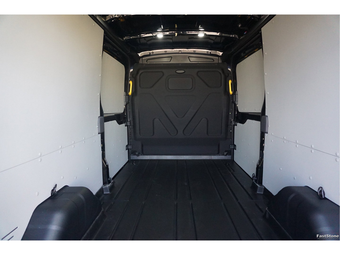 Ford Transit 350L L3H2 Limited AUT-8 165PK BPM VRIJ Navi, Adap. Cruise, 360° Cam, Trekhaak, 2x Schuifdeur!! NR. 298