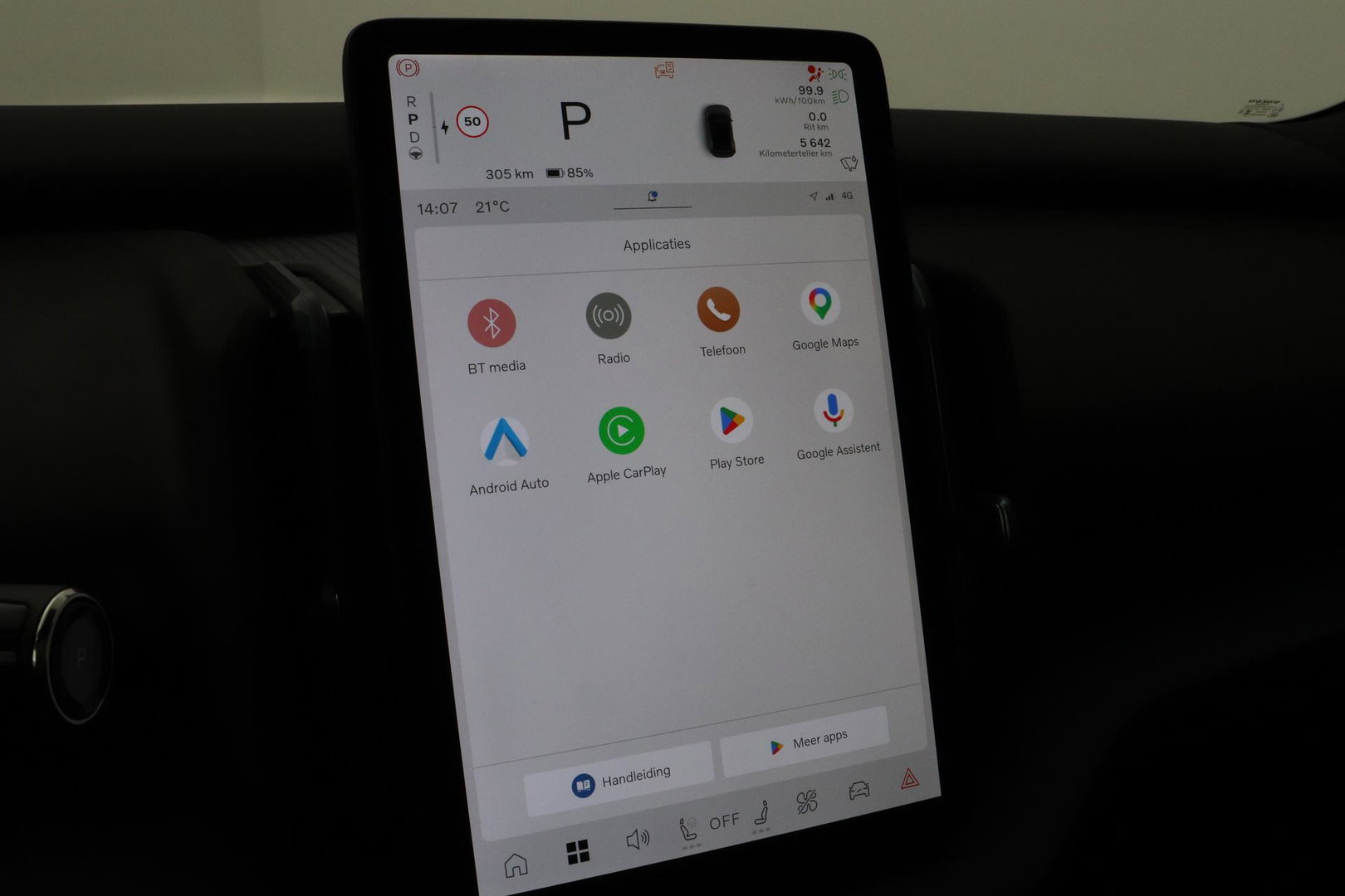 Volvo EX30 Cross Country Twin Motor Performance Ultra 69 kWh | Harman/Kardon | Panoramadak | 360° Camera | Warmtepomp | BLIS | Park Pilot Assist | Stoel+Stuurverwarming