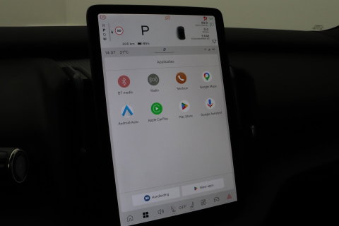 Volvo EX30 Cross Country Twin Motor Performance Ultra 69 kWh | Harman/Kardon | Panoramadak | 360° Camera | Warmtepomp | BLIS | Park Pilot Assist | Stoel+Stuurverwarming
