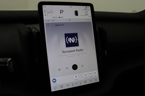 Volvo EX30 Cross Country Twin Motor Performance Ultra 69 kWh | Harman/Kardon | Panoramadak | 360° Camera | Warmtepomp | BLIS | Park Pilot Assist | Stoel+Stuurverwarming
