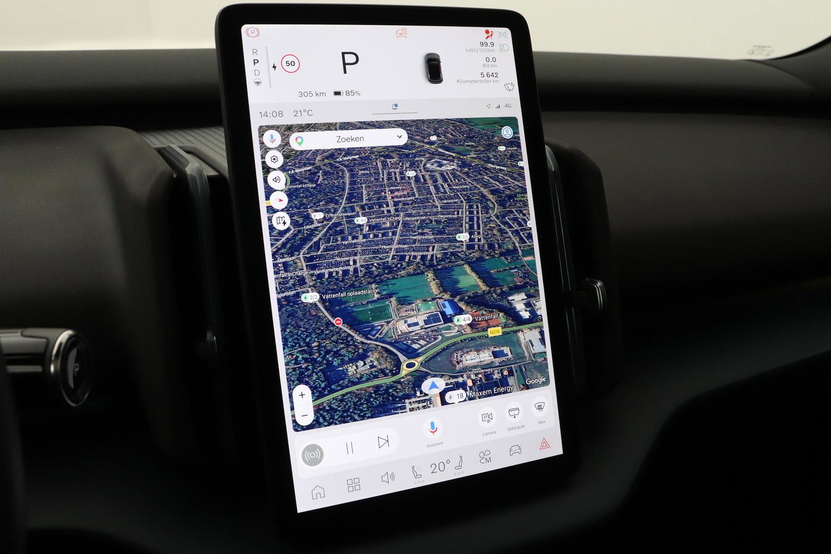 Volvo EX30 Cross Country Twin Motor Performance Ultra 69 kWh | Harman/Kardon | Panoramadak | 360° Camera | Warmtepomp | BLIS | Park Pilot Assist | Stoel+Stuurverwarming