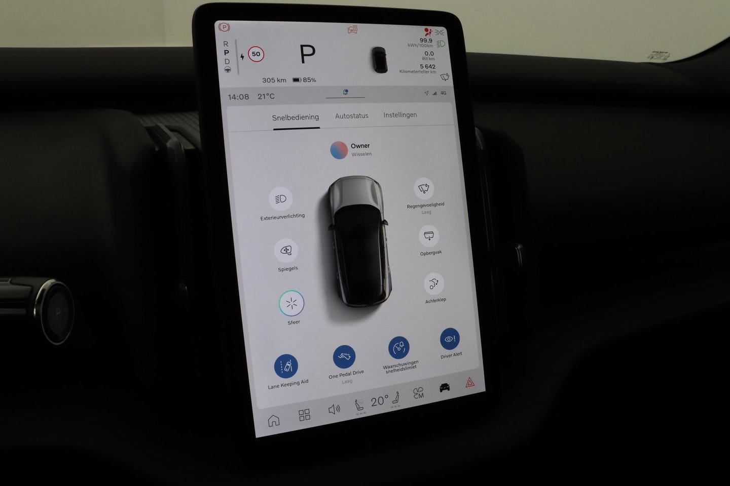 Volvo EX30 Cross Country Twin Motor Performance Ultra 69 kWh | Harman/Kardon | Panoramadak | 360° Camera | Warmtepomp | BLIS | Park Pilot Assist | Stoel+Stuurverwarming