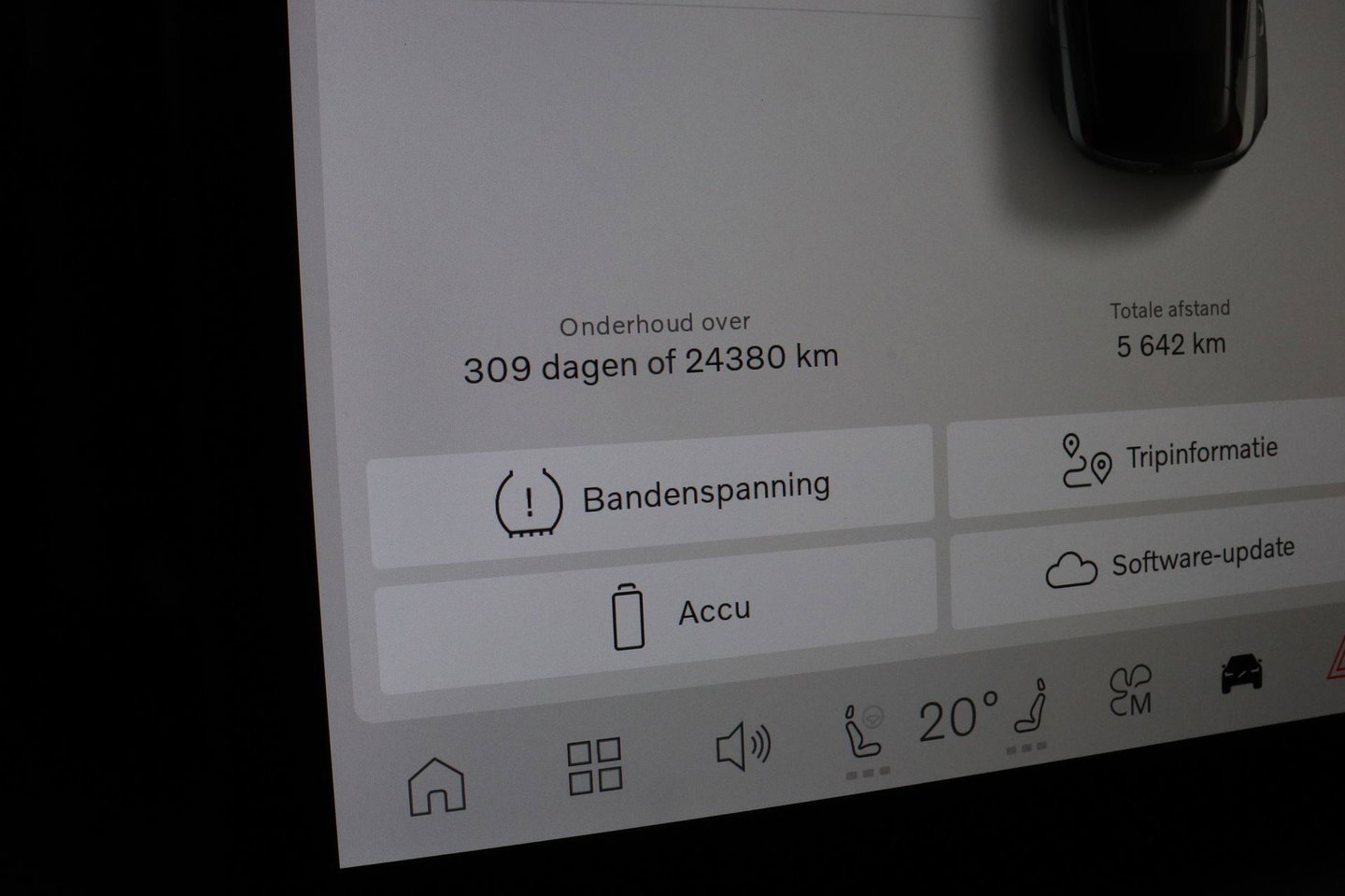 Volvo EX30 Cross Country Twin Motor Performance Ultra 69 kWh | Harman/Kardon | Panoramadak | 360° Camera | Warmtepomp | BLIS | Park Pilot Assist | Stoel+Stuurverwarming