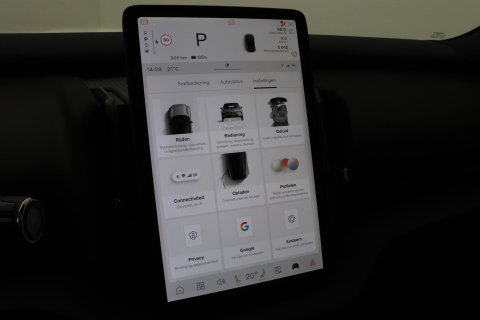 Volvo EX30 Cross Country Twin Motor Performance Ultra 69 kWh | Harman/Kardon | Panoramadak | 360° Camera | Warmtepomp | BLIS | Park Pilot Assist | Stoel+Stuurverwarming