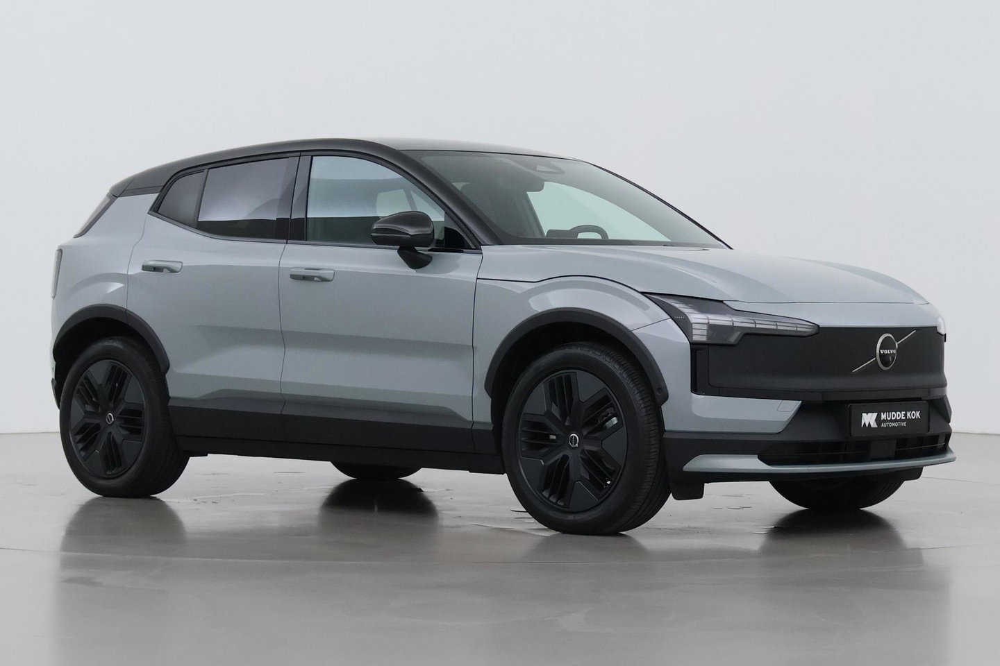 Volvo EX30 Cross Country Twin Motor Performance Ultra 69 kWh | Harman/Kardon | Panoramadak | 360° Camera | Warmtepomp | BLIS | Park Pilot Assist | Stoel+Stuurverwarming