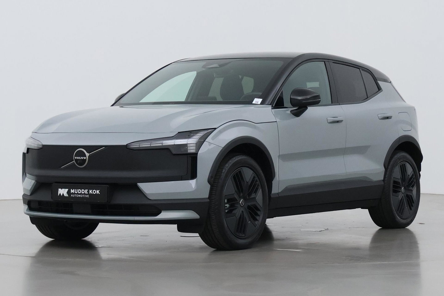 Volvo EX30 Cross Country Twin Motor Performance Ultra 69 kWh | Harman/Kardon | Panoramadak | 360° Camera | Warmtepomp | BLIS | Park Pilot Assist | Stoel+Stuurverwarming