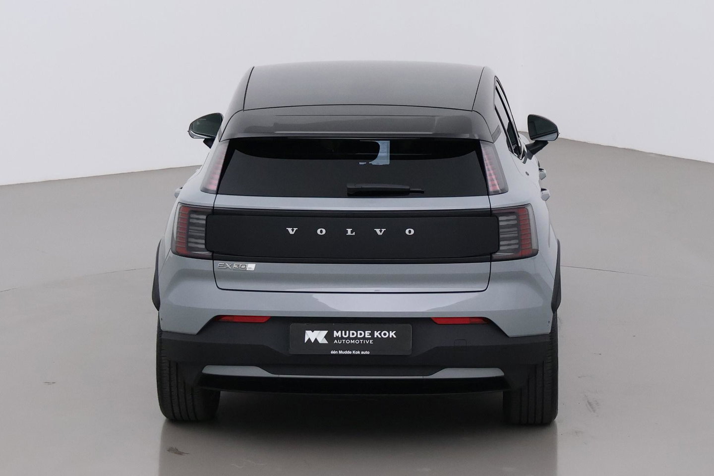 Volvo EX30 Cross Country Twin Motor Performance Ultra 69 kWh | Harman/Kardon | Panoramadak | 360° Camera | Warmtepomp | BLIS | Park Pilot Assist | Stoel+Stuurverwarming