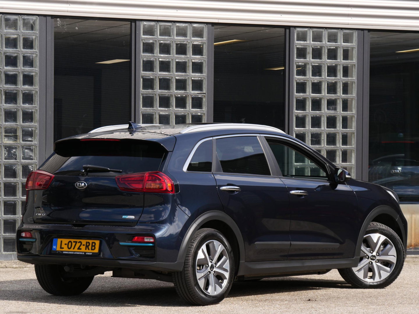 Kia e-Niro 64kWh EXECUTIVELINE/ SCHUIFDAK/ TREKHAAK/ LEER/ SOH 96%