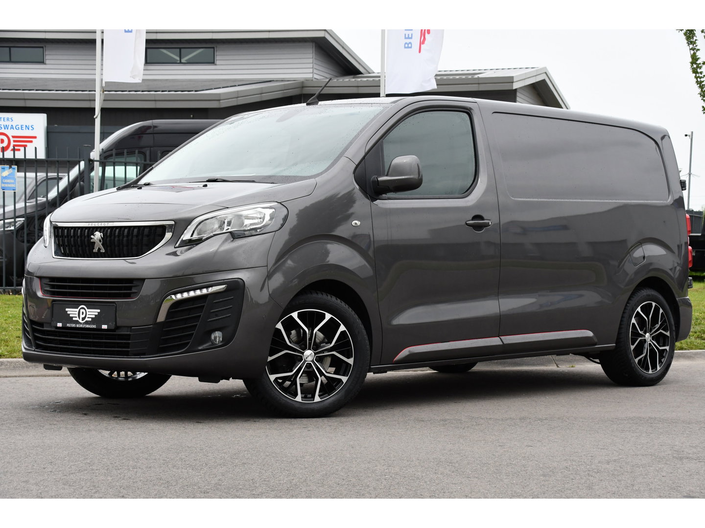 Peugeot Expert 1.5 BlueHDI 120 PB Edition 360 Camera, Carplay, Cruise, 120pk, Trekhaak, Multimedia, Uniek!