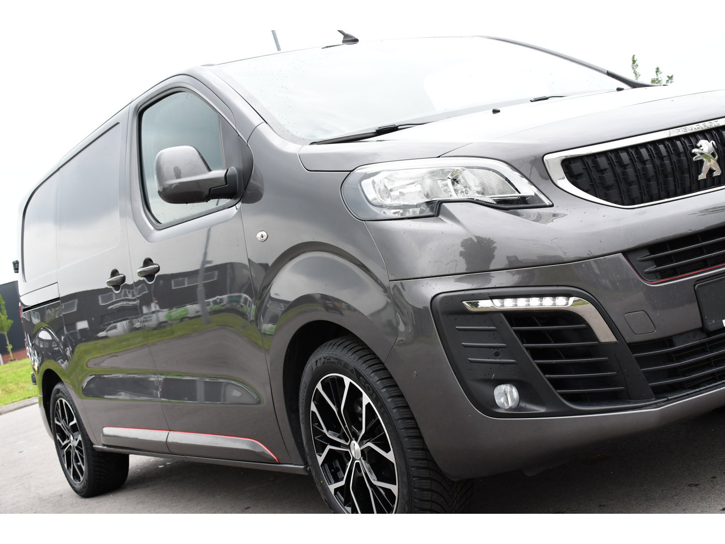 Peugeot Expert 1.5 BlueHDI 120 PB Edition 360 Camera, Carplay, Cruise, 120pk, Trekhaak, Multimedia, Uniek!