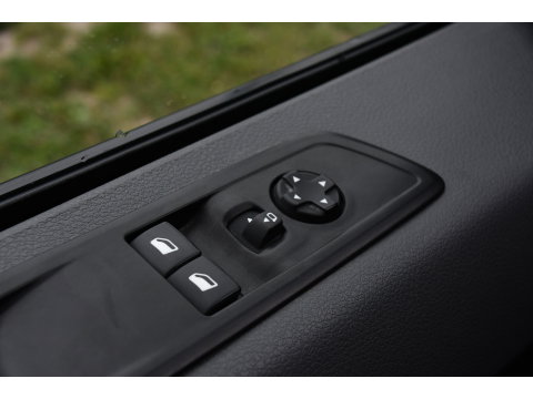 Peugeot Expert 1.5 BlueHDI 120 PB Edition 360 Camera, Carplay, Cruise, 120pk, Trekhaak, Multimedia, Uniek!