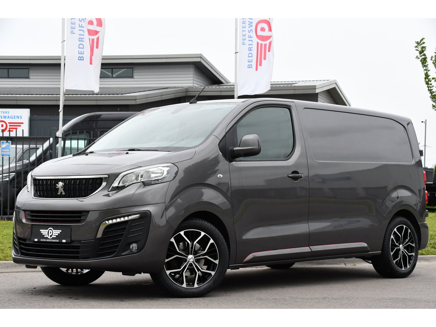 Peugeot Expert 1.5 BlueHDI 120 PB Edition 360 Camera, Carplay, Cruise, 120pk, Trekhaak, Multimedia, Uniek!