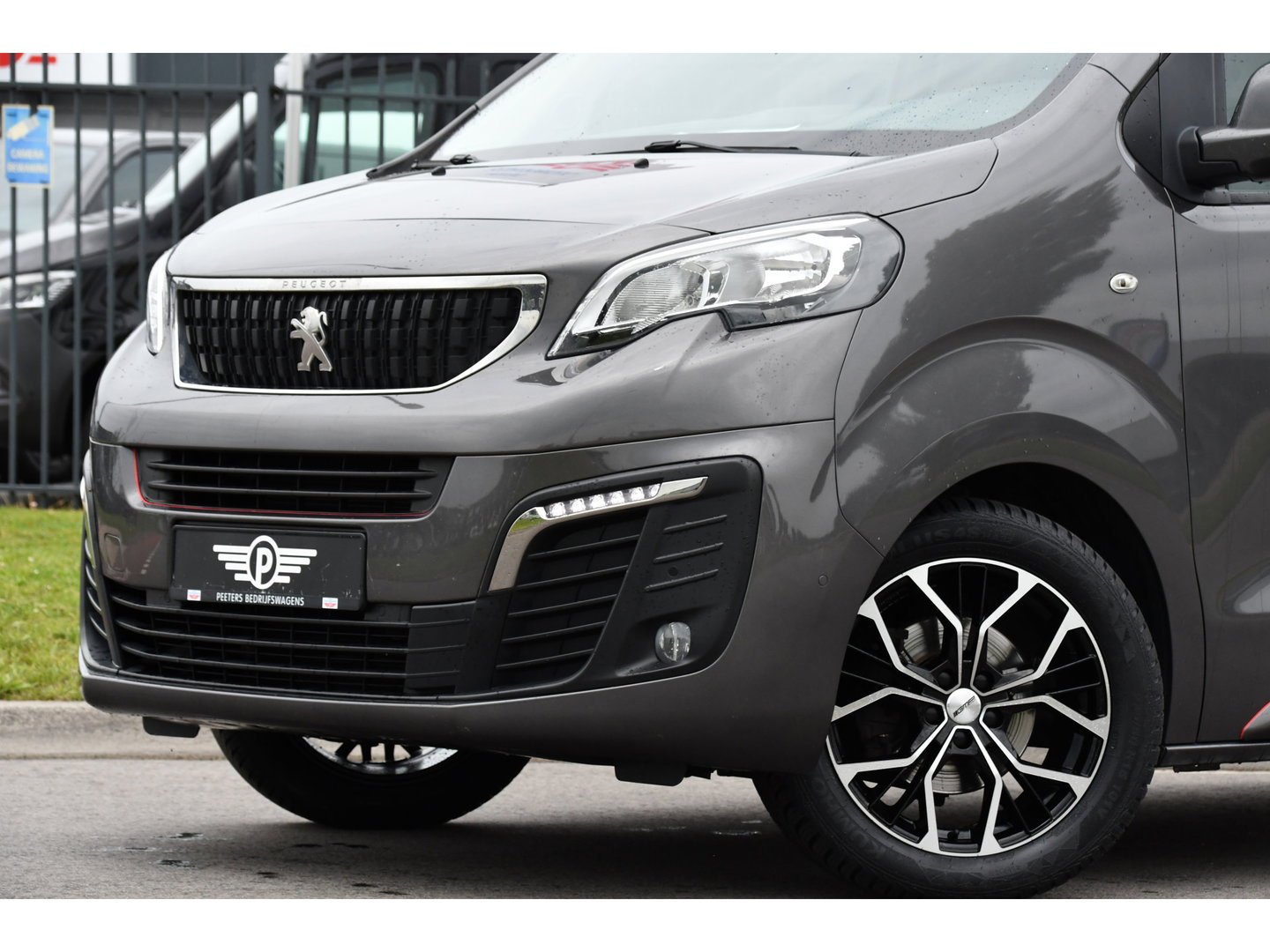 Peugeot Expert 1.5 BlueHDI 120 PB Edition 360 Camera, Carplay, Cruise, 120pk, Trekhaak, Multimedia, Uniek!