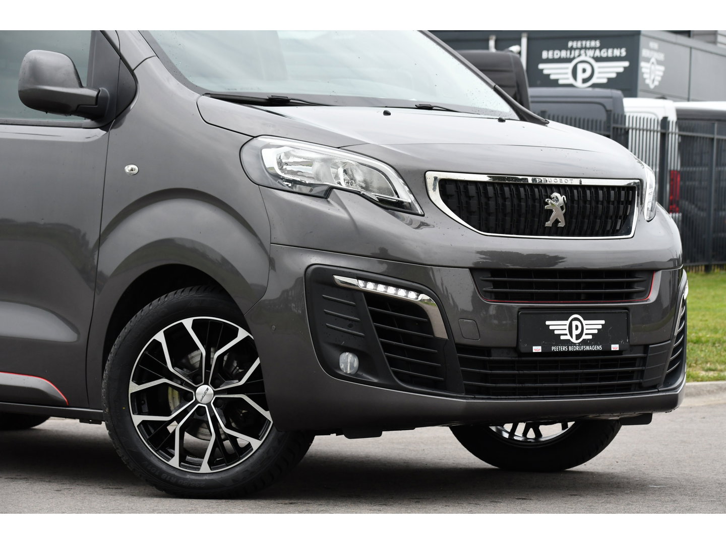 Peugeot Expert 1.5 BlueHDI 120 PB Edition 360 Camera, Carplay, Cruise, 120pk, Trekhaak, Multimedia, Uniek!