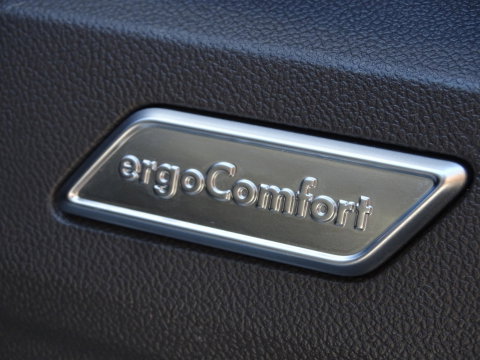 Volkswagen Touareg 3.0 TSI e-Hybrid 381PK / pano / matrix / 360°