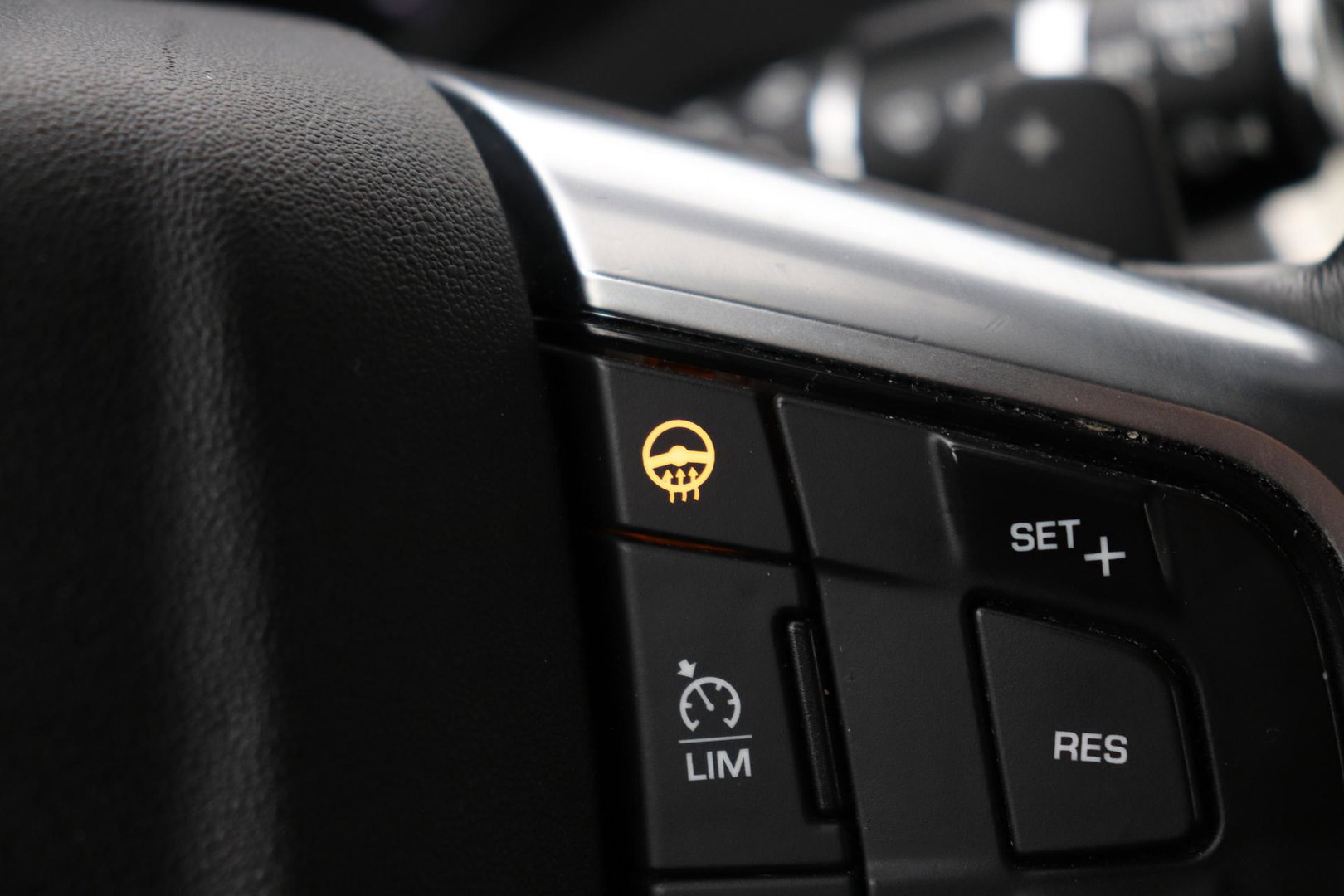 Land Rover Discovery Sport 2.0 TD4 HSE Luxury | Trekhaak | Leder | Stoel- stuurverwarming | 20 inch | Keyless