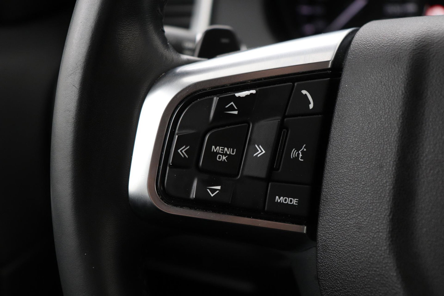Land Rover Discovery Sport 2.0 TD4 HSE Luxury | Trekhaak | Leder | Stoel- stuurverwarming | 20 inch | Keyless