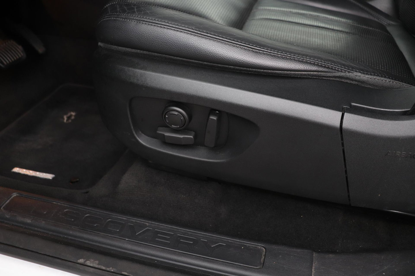 Land Rover Discovery Sport 2.0 TD4 HSE Luxury | Trekhaak | Leder | Stoel- stuurverwarming | 20 inch | Keyless