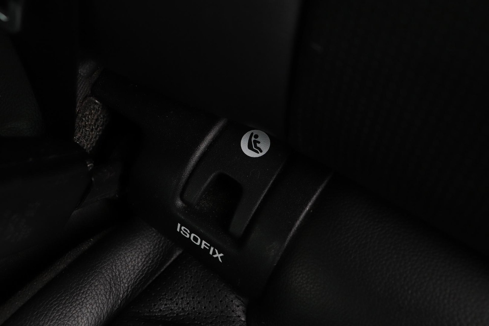Land Rover Discovery Sport 2.0 TD4 HSE Luxury | Trekhaak | Leder | Stoel- stuurverwarming | 20 inch | Keyless