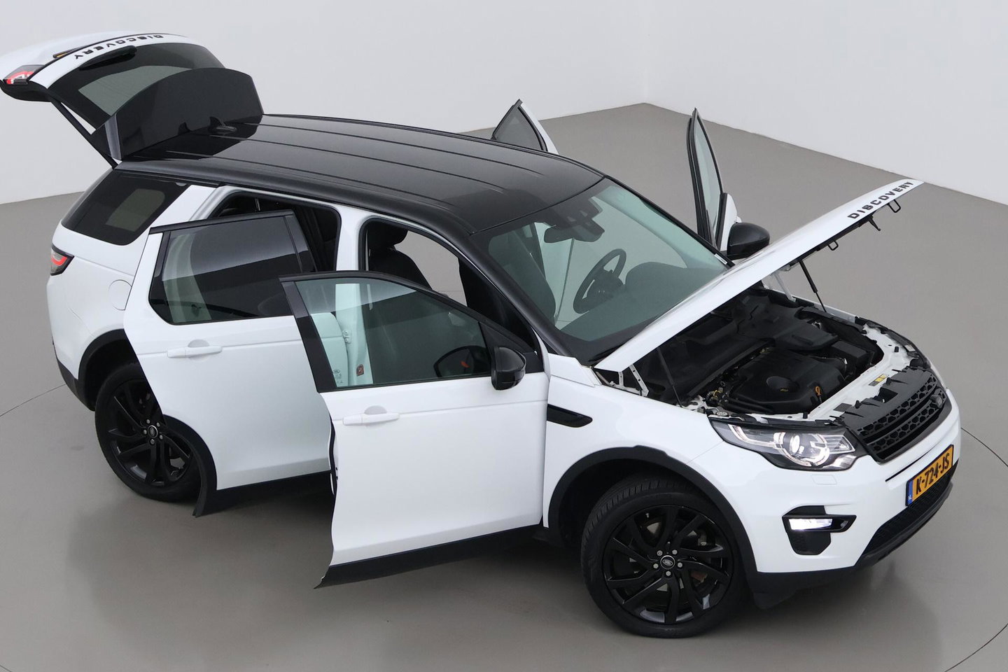 Land Rover Discovery Sport 2.0 TD4 HSE Luxury | Trekhaak | Leder | Stoel- stuurverwarming | 20 inch | Keyless