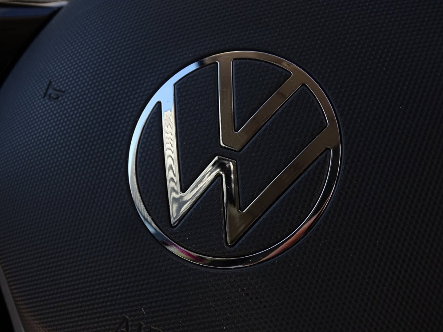 Volkswagen Touareg 3.0 TSI e-Hybrid 381PK / pano / matrix / 360°