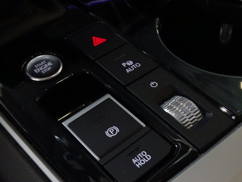 Volkswagen Touareg 3.0 TSI e-Hybrid 381PK / pano / matrix / 360°
