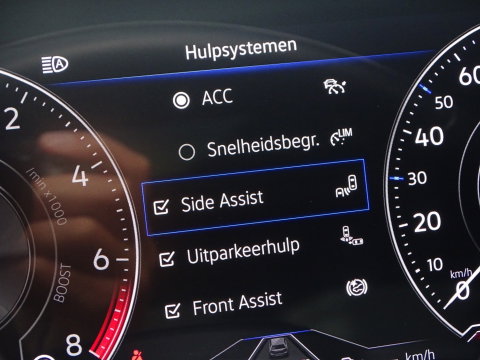 Volkswagen Touareg 3.0 TSI e-Hybrid 381PK / pano / matrix / 360°