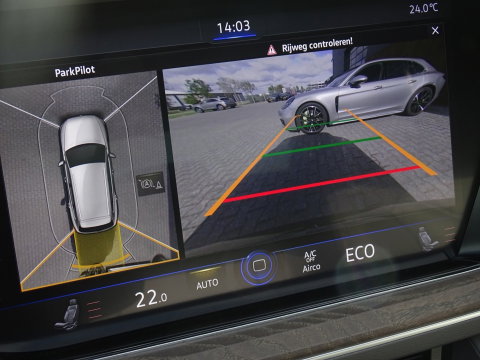 Volkswagen Touareg 3.0 TSI e-Hybrid 381PK / pano / matrix / 360°