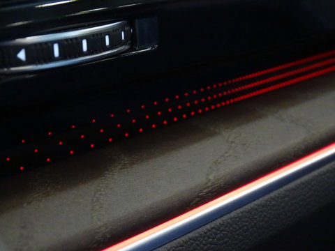 Volkswagen Touareg 3.0 TSI e-Hybrid 381PK / pano / matrix / 360°