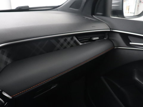 MG 3 1.5 Hybrid+ Luxury | Automaat | Stoelverwarming | LED | Stuurwielverwarming | Navigatie | 360 Camera | Keyless Start |