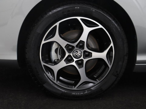 MG 3 1.5 Hybrid+ Luxury | Automaat | Stoelverwarming | LED | Stuurwielverwarming | Navigatie | 360 Camera | Keyless Start |