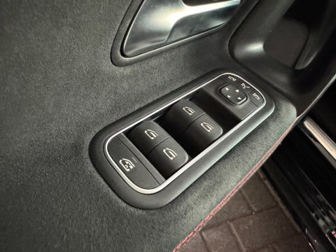 Mercedes-Benz A-Klasse 220 4MATIC Pano|Memory|Burmester|Sfeer|BlindSpot