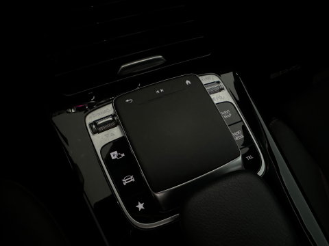 Mercedes-Benz A-Klasse 220 4MATIC Pano|Memory|Burmester|Sfeer|BlindSpot