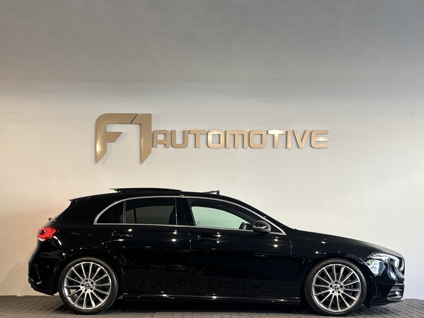 Mercedes-Benz A-Klasse 220 4MATIC Pano|Memory|Burmester|Sfeer|BlindSpot