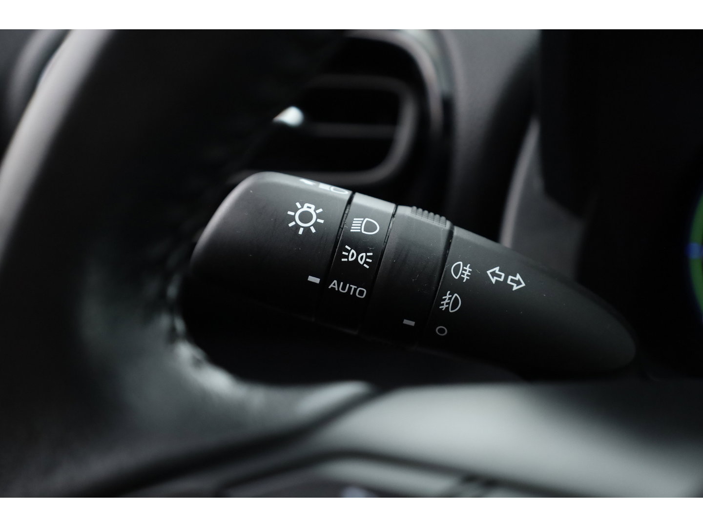 Toyota Yaris Cross 1.5 Hybrid Team D | Rijklaar! | Navi | Adapt. Cruise | Apple CarPlay | Camera | Keyless |